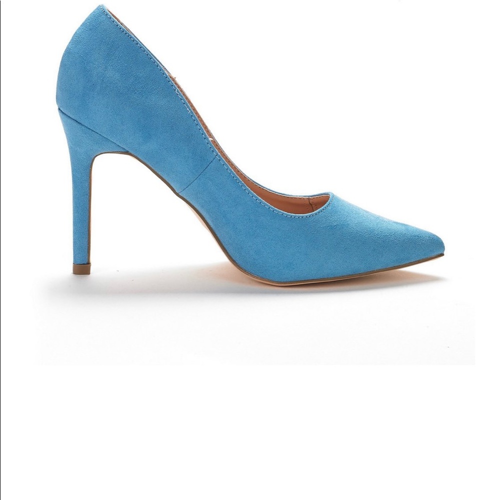 Dream Pairs Blue suede Christian New pumps.